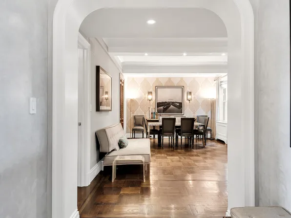 65 Central Park West image 10 of 14