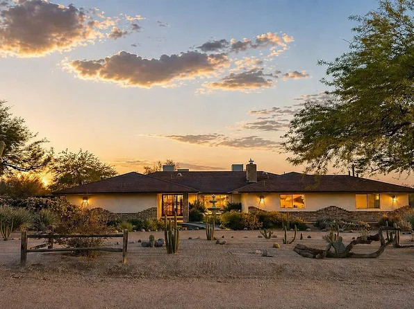 5911 E Peak View Rd, Cave Creek, AZ 85331