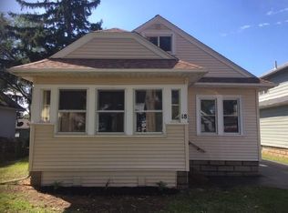 18 Castleford Rd, Rochester, NY 14616