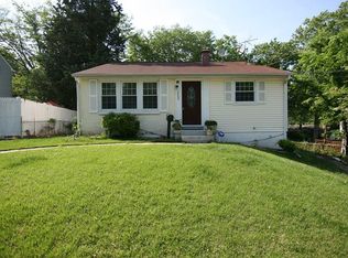 7809 Elroy Pl, Oxon Hill, MD 20745