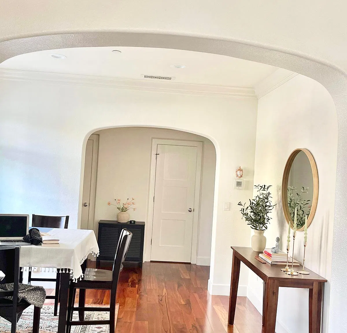 4 bed, 2009 sqft, $1,900 — Photo 2