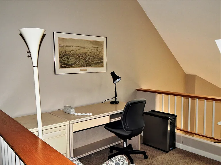 loft/office desk & file cabinet, FIOS broadband highspeed wireless & Ethernet Internet connectivity