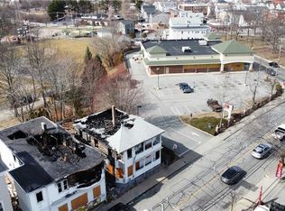 534 Charles St, Providence, RI 02904