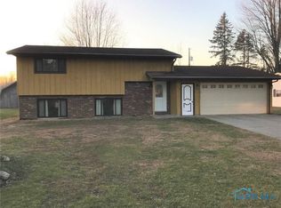 210 S Lawrence St, Fayette, OH 43521