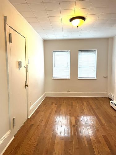 2nd image of 398 Palisade Ave #B