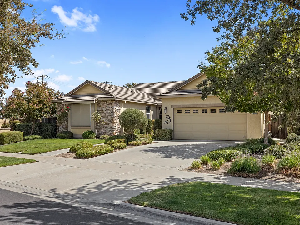 2000 Thomas Taylor Dr