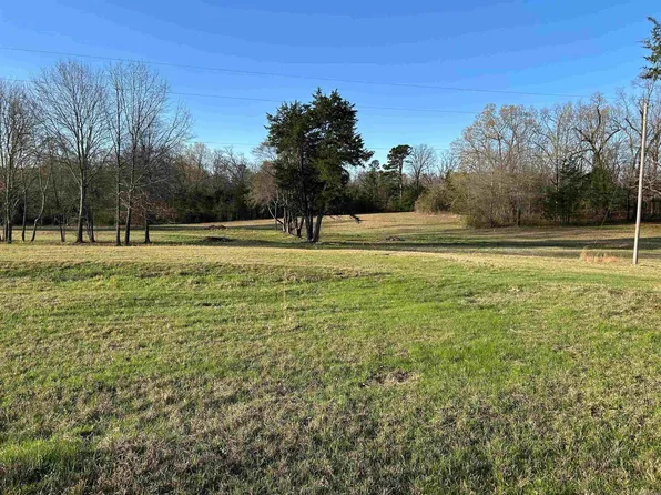 3-2371 Midland Dr, Mena, AR 71953