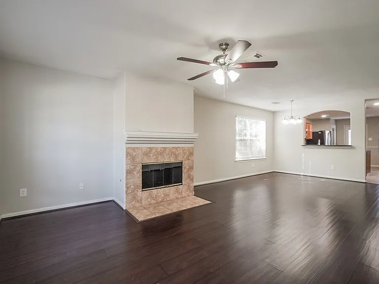 23503 Maple View Dr — Photo 4