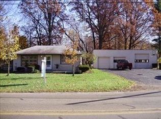 55521 County Road 687, Hartford, MI 49057