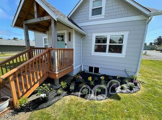 608 NW Cottage St, Newport, OR