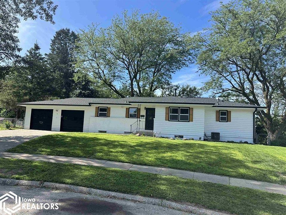 1st image of 10 Fair Ridge Cir