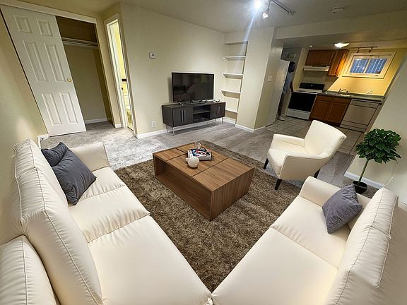 2nd image of 2352-2358 S Broadway #2352