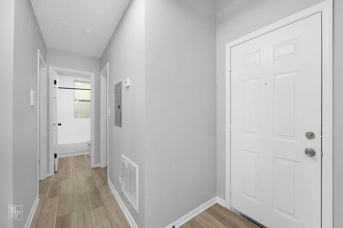 Building Photo - 4750 S Calumet