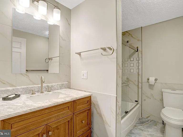 2920 Montauk Ct — Photo 27