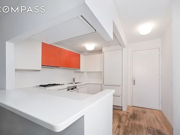2nd image of 122 Elizabeth St APT 4A
