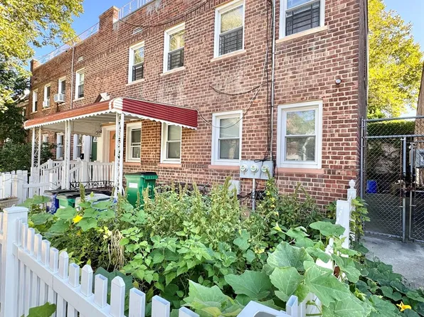 10935 202nd Street, Jamaica, NY 11412