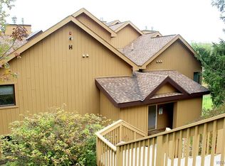 H204 Snowpine Vlg #5915, Great Valley, NY 14741