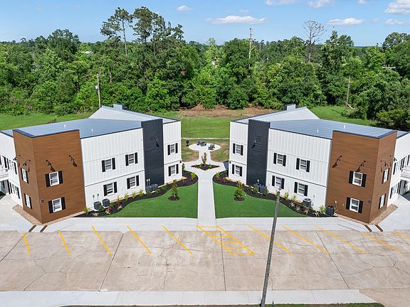 4th image of 270 Bruce Cir #3