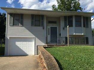 912 W Adams St, Jackson, MO 63755