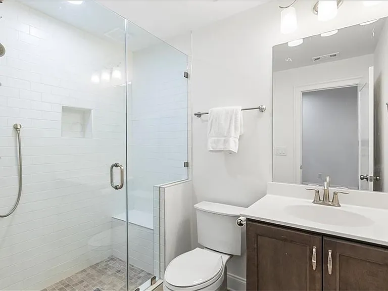 1233 Parkstead Ln — Photo 57