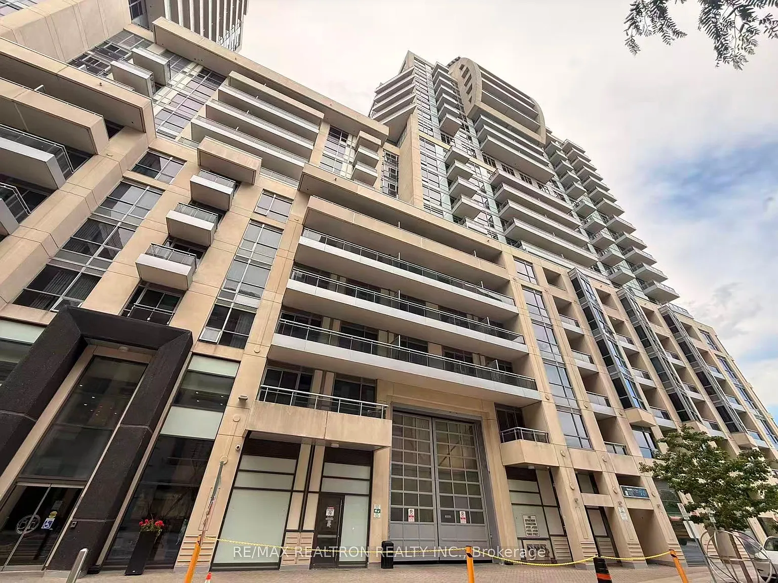 1 bed, $2,050 — Photo 2