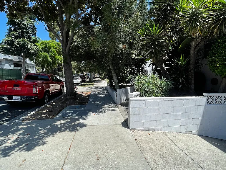 1004 N Spaulding Ave #1 — Photo 9