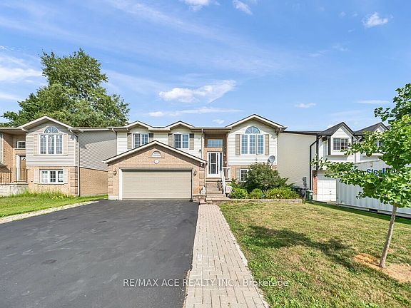 3rd image of 46 McLachlan Pl