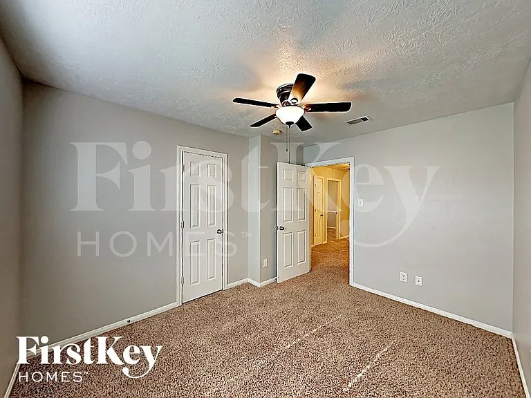32218 Anne Ln — Photo 10