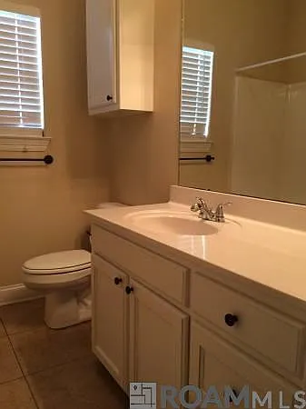 25445 Black Lake Ave — Photo 11