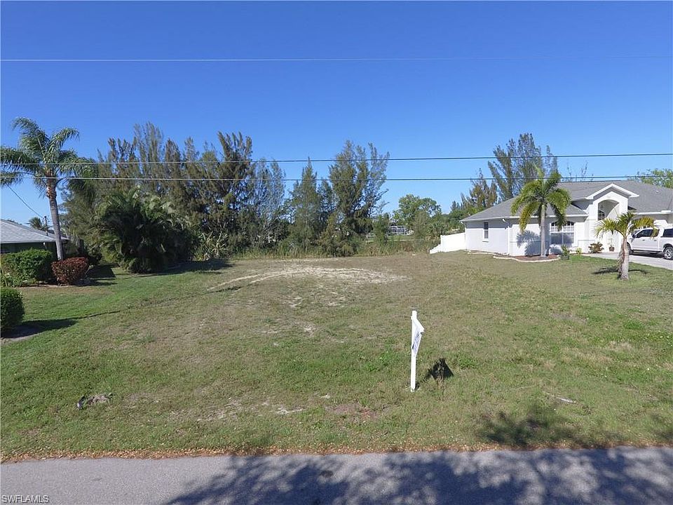 1st image of 1426 SW 11th Pl