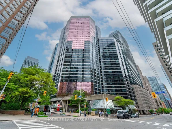 1001 Bay St, Toronto, ON