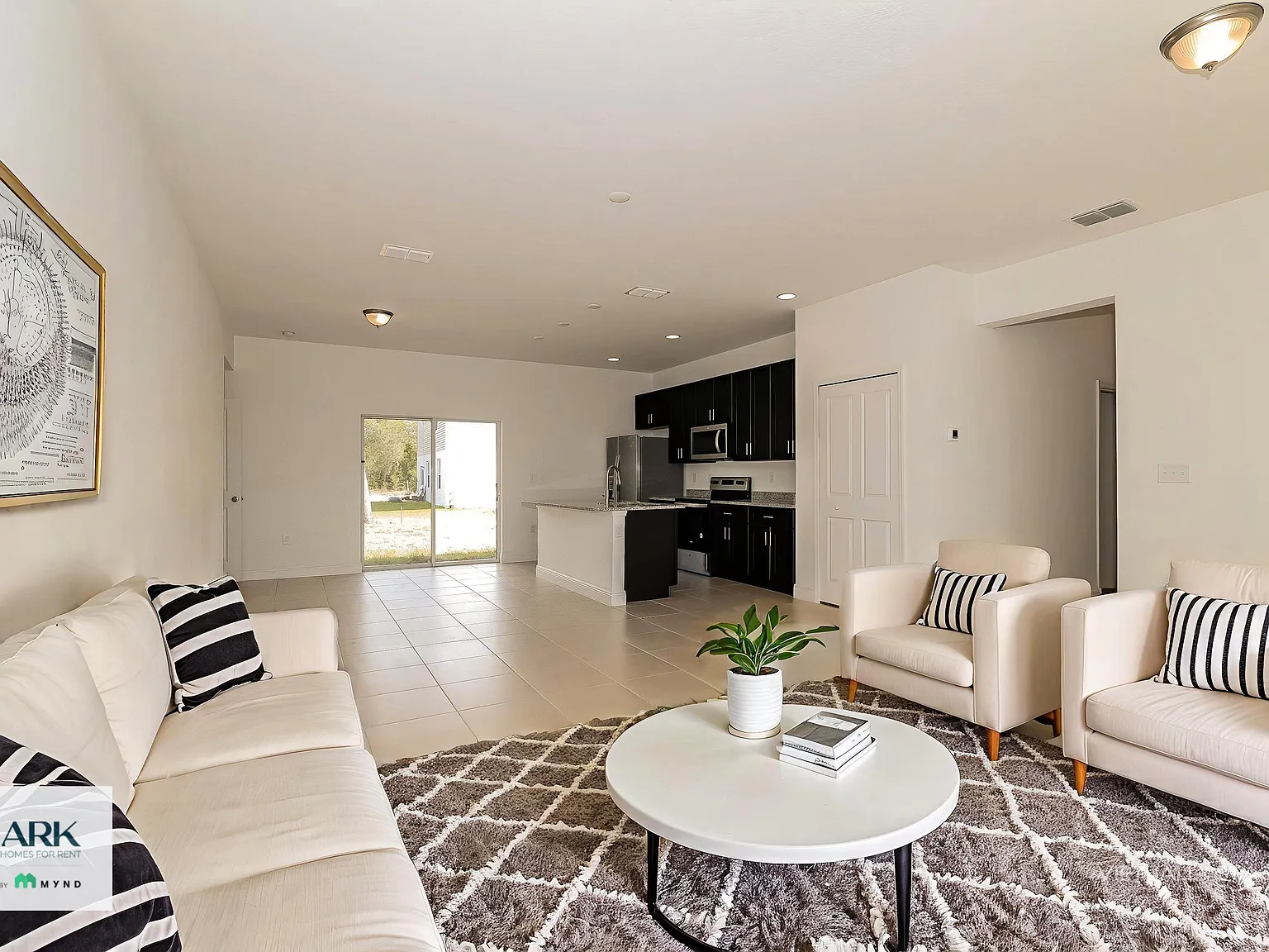 4 bed, 2.0 bath, 1580 sqft, $1,949 — Photo 3