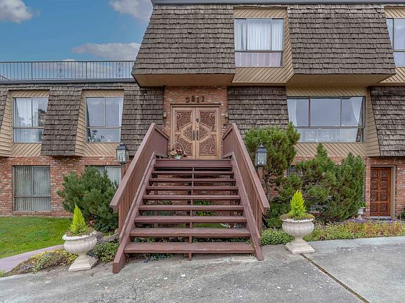 2nd image of 3811 Country Club Dr