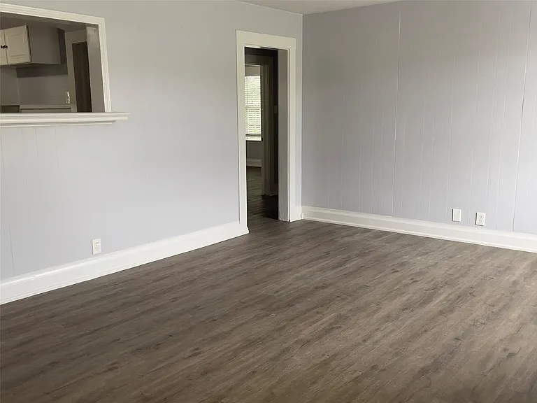 74 County Road 2415 — Photo 3