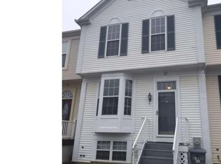 21 Creek Ln, Newark, DE 19702