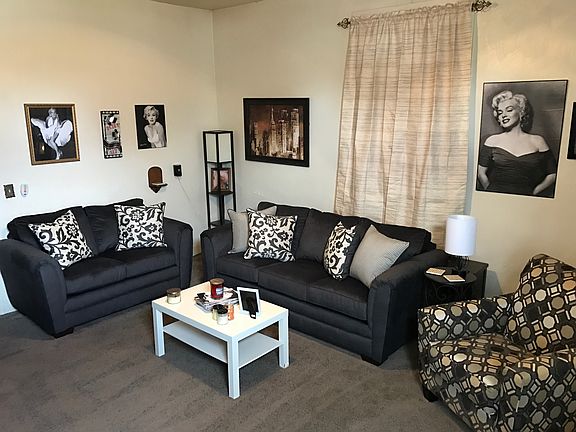 2nd image of 122 N 8th St