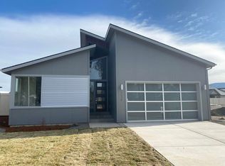 7134 N Courcelles Pkwy, Coeur D Alene, ID 83815