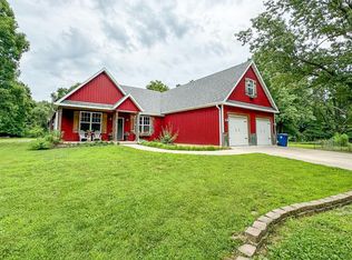 7026 W Mighty Oaks Ln, Springfield, MO 65802