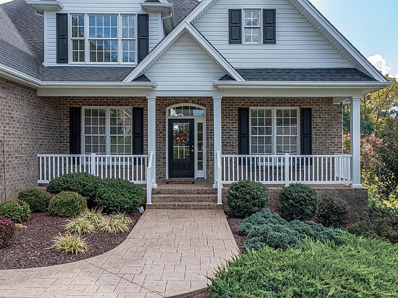 3rd image of 200 Butler Ct