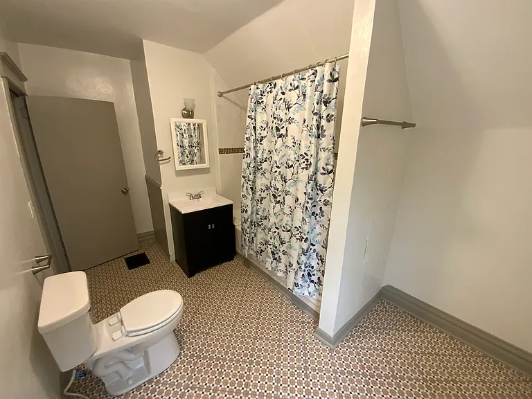2753 Wellington St — Photo 7