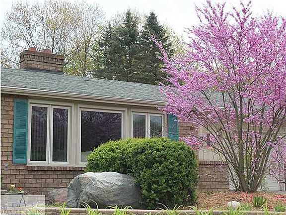 2nd image of 8940 Briarwood Dr