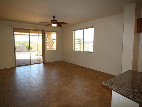 5th image of 4000 E Torrey Pines Ln