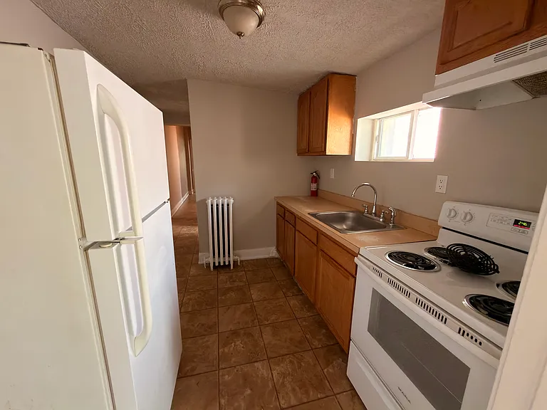 922 W Walnut St #2 — Photo 10