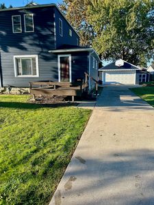 1432 Pieper Dr, Oregon, OH, 43616