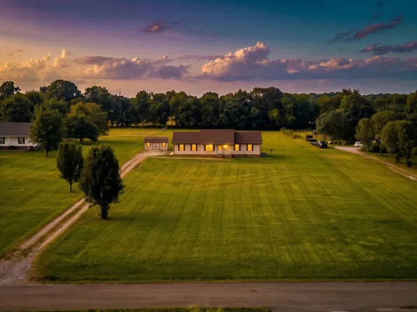 986 Bethlehem Church Rd, Shelbyville, TN 37160