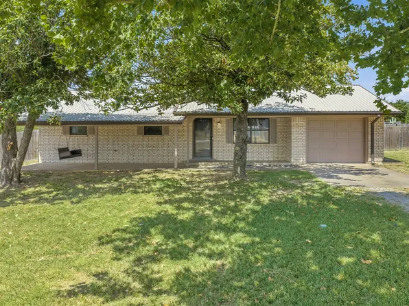 10272 Us Highway 77, Marietta, OK 73448