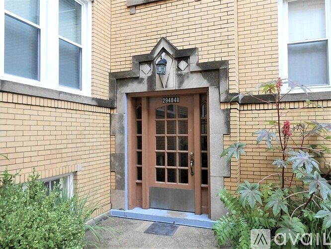 2nd image of 2948 N Laramie Ave #5