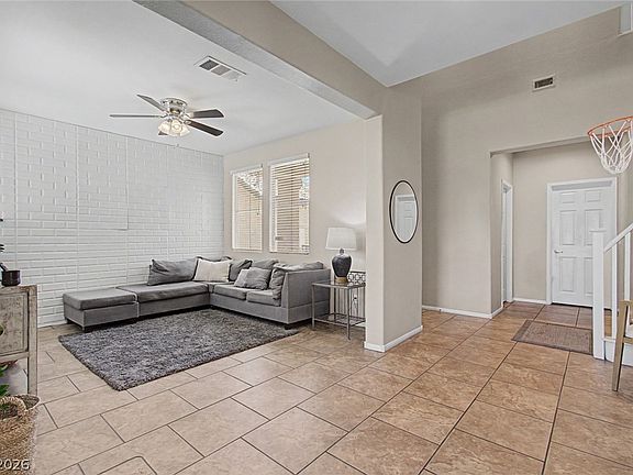 4th image of 2424 Taragato Ave