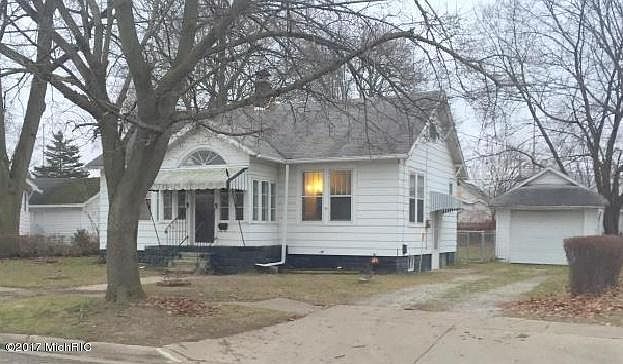 1st image of 308 Oak St