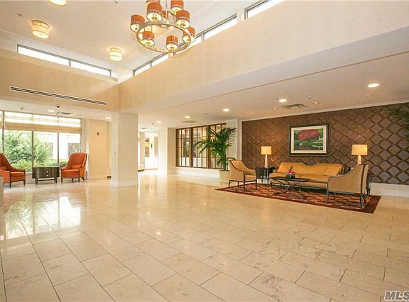 4th image of 300 E Overlook APT 464